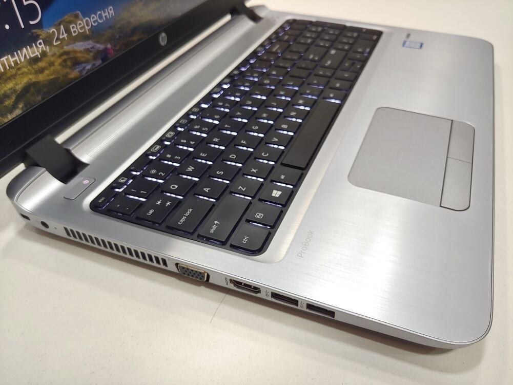 Купить ноутбук HP ProBook 450 G3 15.6" (1920x1080) TN LED на базе Intel Core i7-6500U и 8 GB DDR4 в Украине
