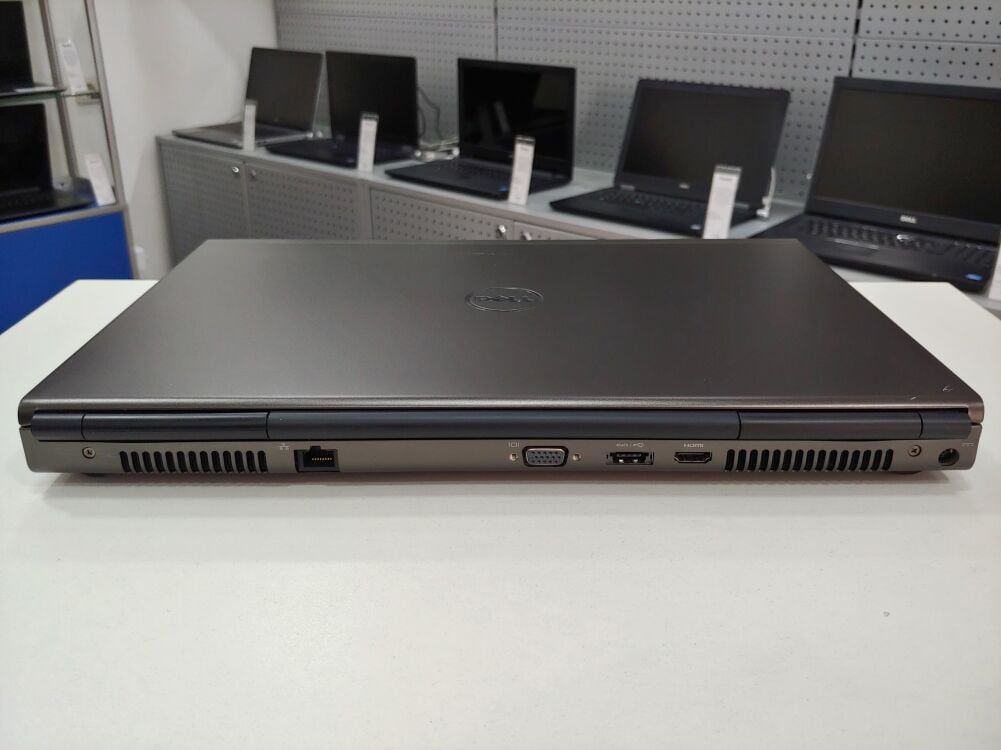 Dell Precision M4800 / 15.6