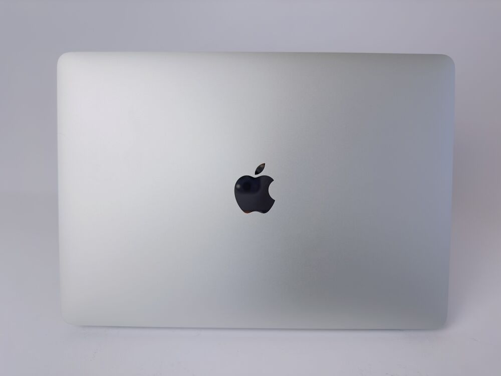 Купить ноутбук Apple MacBook Pro 13 / 13.3