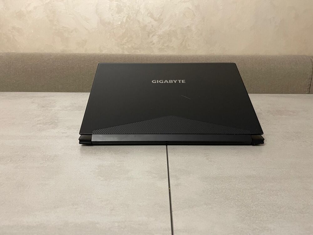 Купити ігровий ноутбук Gigabyte Aero 15XV8 / 15.6