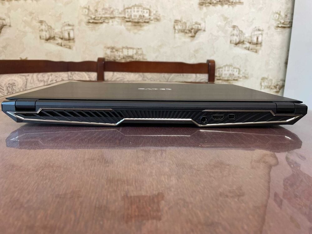 Купить игровой ноутбук Clevo P650HS / 15.6