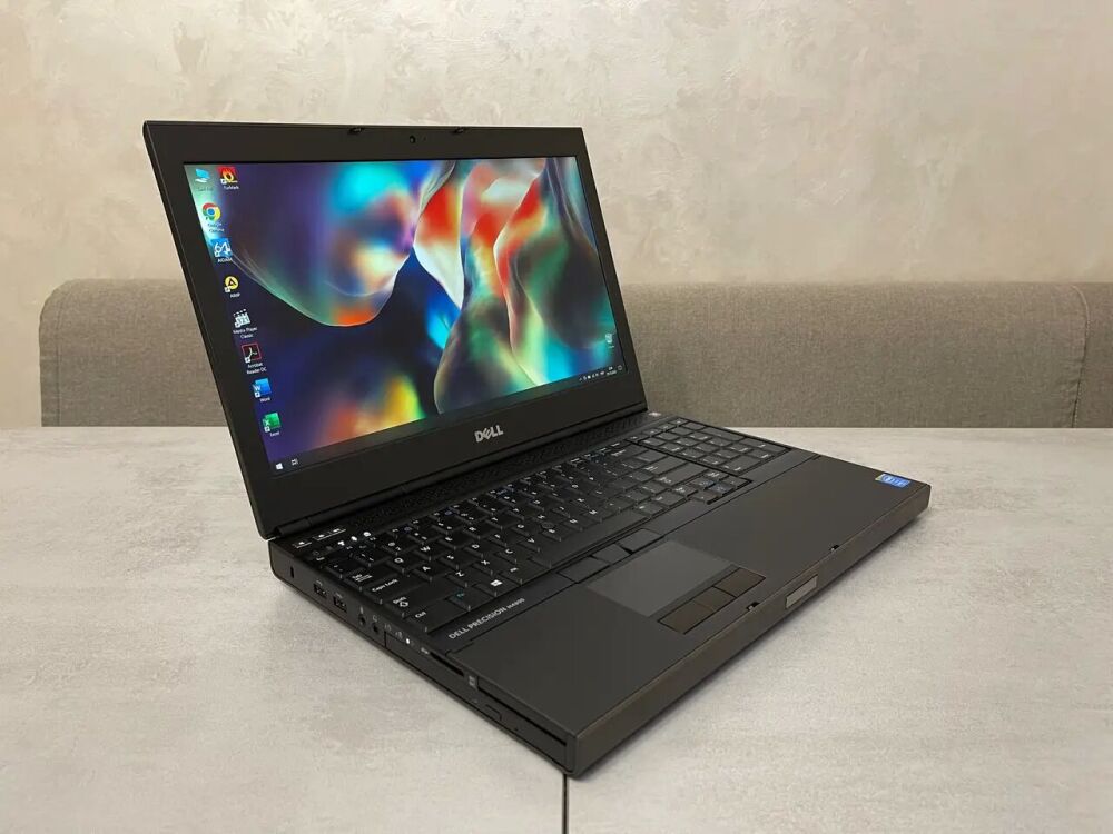 Купити мобільну робочу станцію Dell Precision M4800 / 15.6