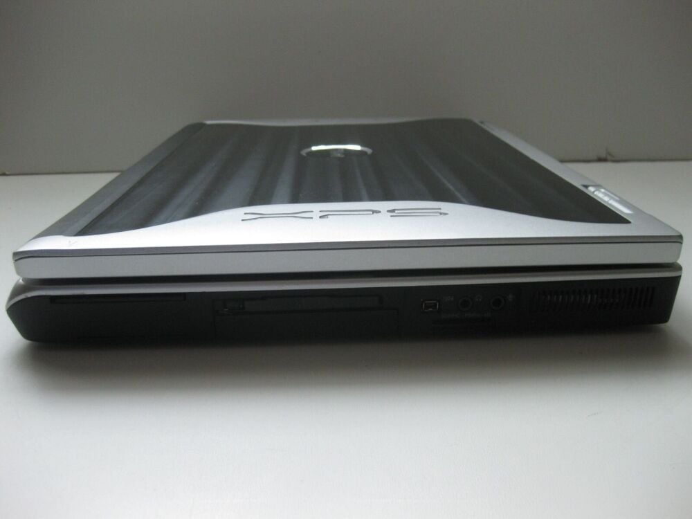 ★ Dell XPS M1710 17インチ ゲーミングPC ジャンク ★ Купить ноутбук Б-класс Dell XPS M1710 / 17