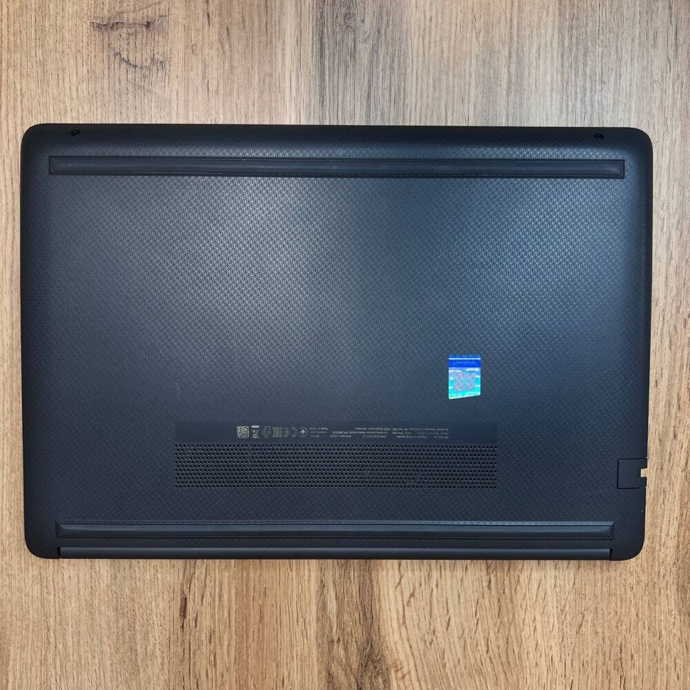 Купить ноутбук HP 240 G8 / 14