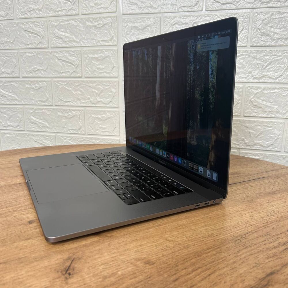 Купить игровой ультрабук Б-класс Apple MacBook Pro A1990 2018