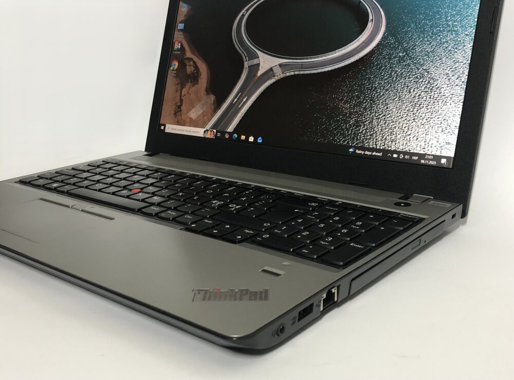 Купить игровой ноутбук Lenovo ThinkPad E570 / 15.6