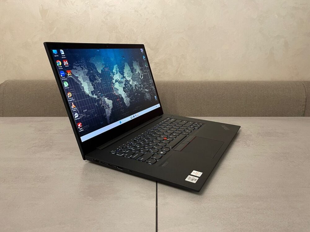 Купить мобильную рабочую станцию Lenovo ThinkPad P1 Gen 3 / 15.6