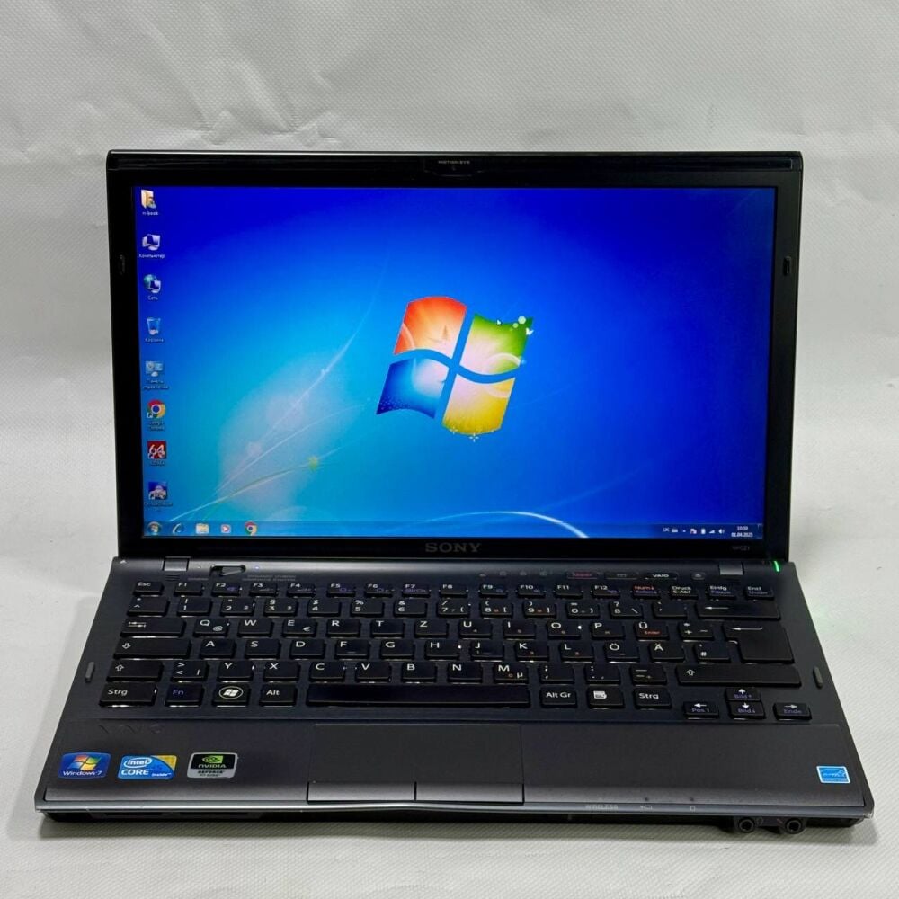 Купить ноутбук Sony Vaio VPCZ11X9E (PCG-31111M) / 13.1