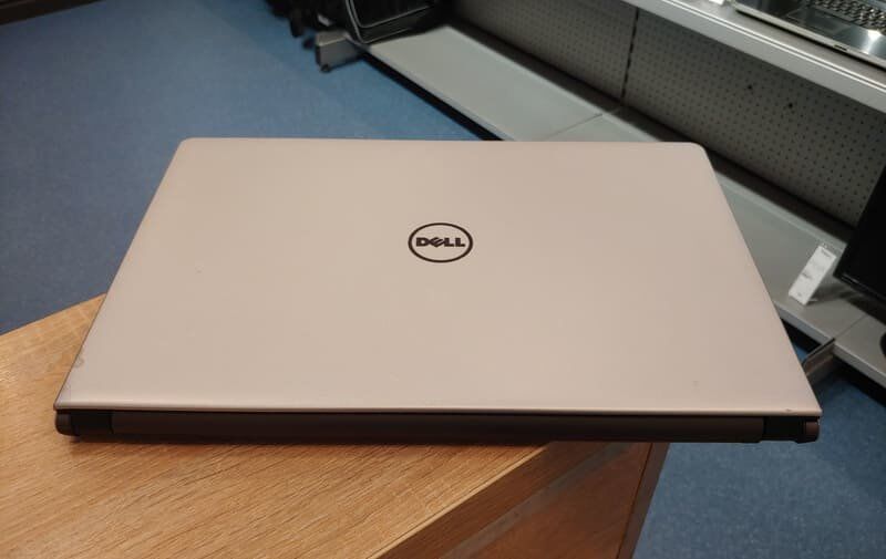 Dell Inspiron 5555 / 15.6