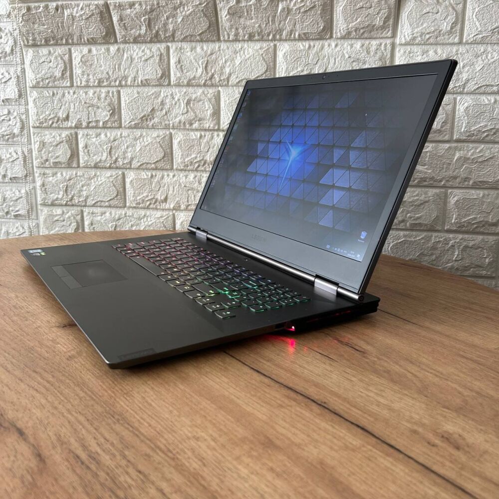 Купить игровой ноутбук Б-класс Lenovo Legion Y740-17IRHg / 17.3