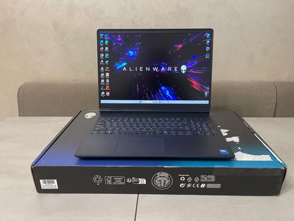 Купити ігровий ноутбук Б-клас Dell Alienware 16 Aurora AC16250