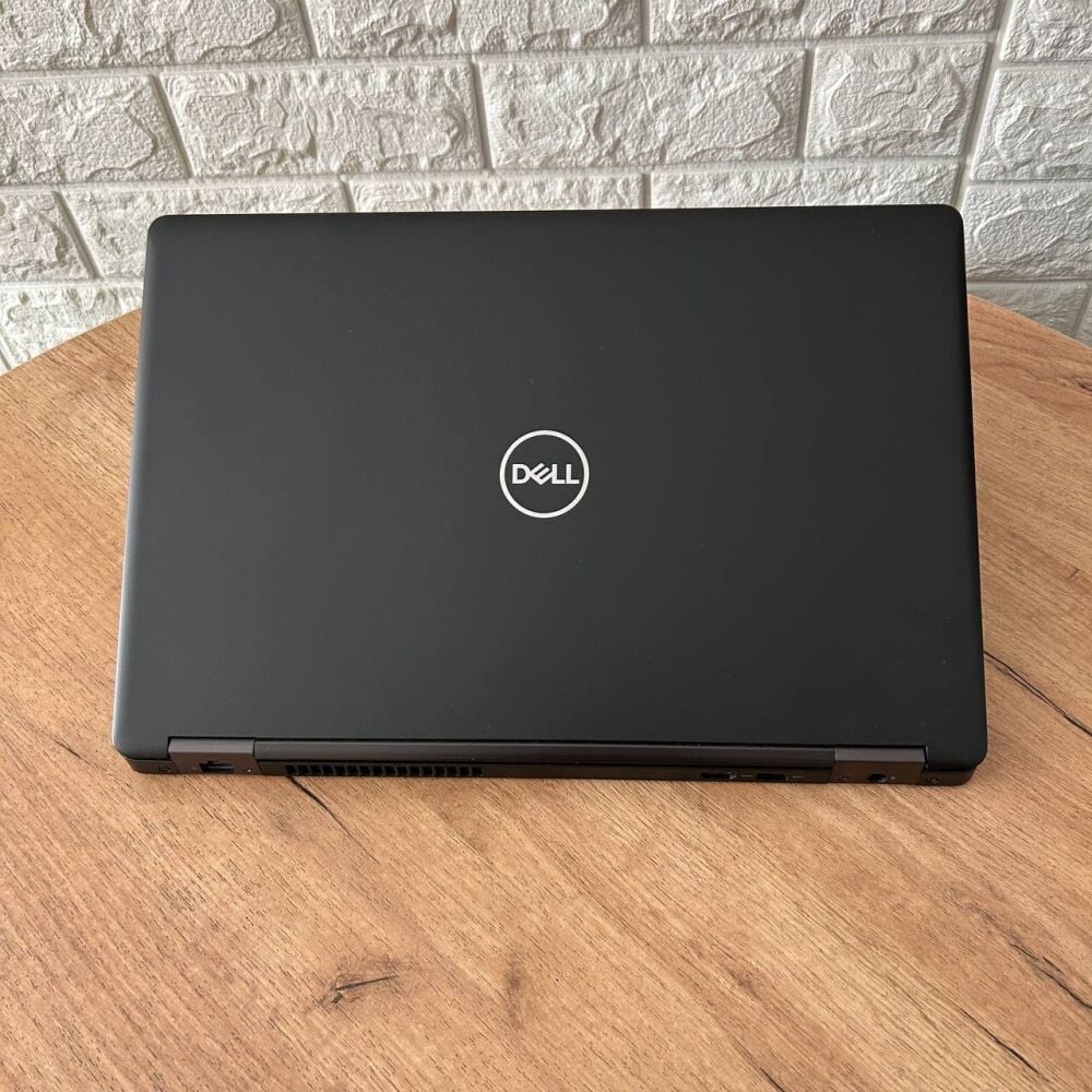 Купить ноутбук Dell Latitude 5590 / 15.6