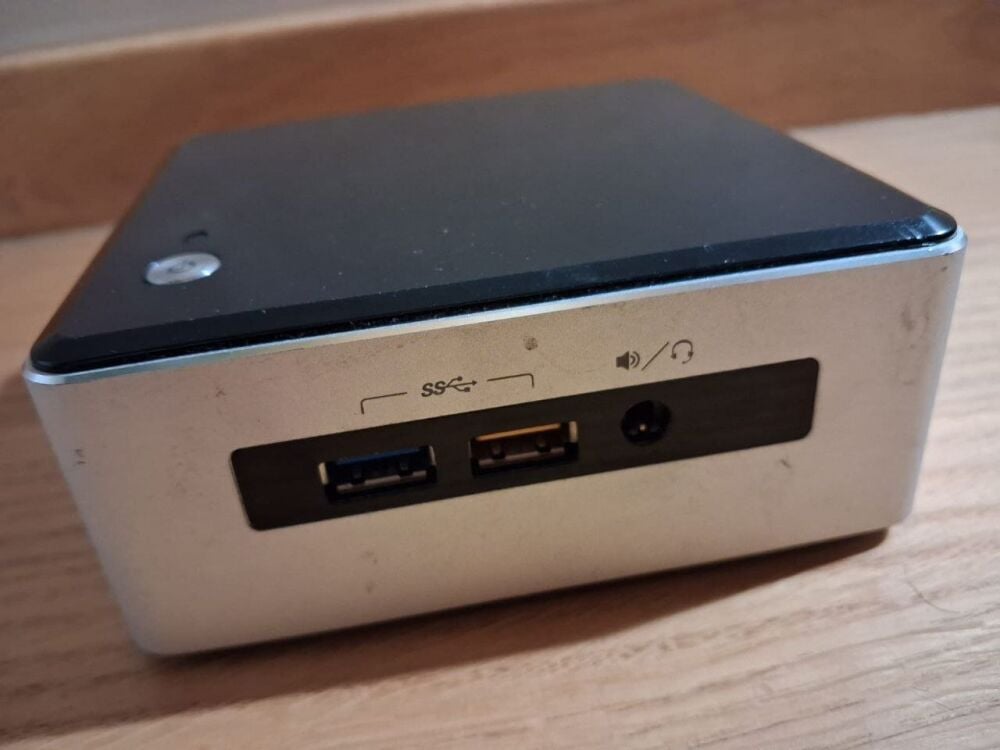 Купить неттоп Intel NUC NUC5i3RYH USFF / Intel Core i3-5010U (2 (4