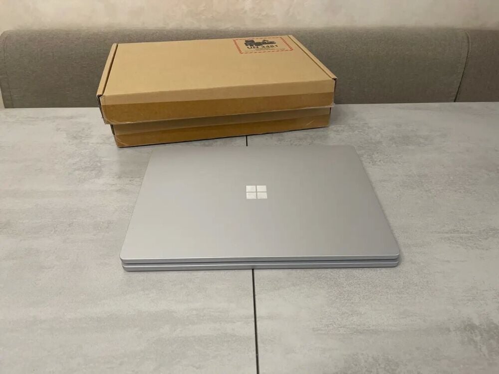 Surface laptop 4 ジャンク Surface Laptop 4] Could it be that this is a junk PC that won't