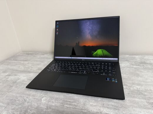 Ультрабук Б-клас LG Gram 17Z95P / 17" (2560x1600) IPS / Intel Core i7-1195G7 (4 (8) ядра по 2.9 - 5.0 GHz) / 16 GB DDR4 / 1000 GB SSD / Intel Iris Xe Graphics / WebCam / Win 11 Home
