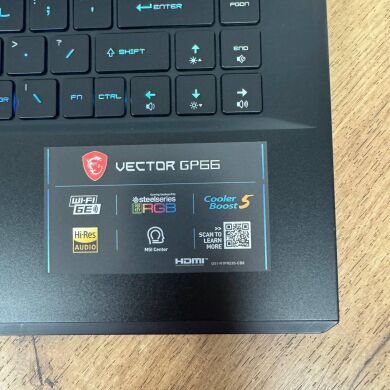 Ігровий ноутбук Б-клас MSI Vector GP66 12UHSO / 15.6" (1920x1080) IPS / Intel Core i7-12650H (10 (16) ядер по 3.5 - 4.7 GHz) / 16 GB DDR5 / 1000 GB SSD NVMe / nVidia GeForce RTX 3080 Ti, 16 GB GDDR6, 256-bit / WebCam