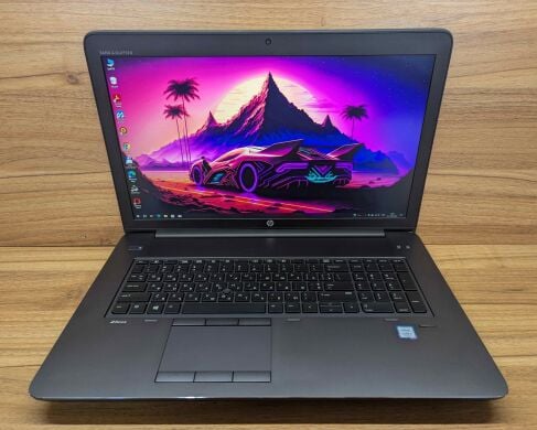 Мобільна робоча станція HP zBook 17 G4 / 17.3" (1920x1080) IPS / Intel Core i7-7700HQ (4 (8) ядра по 2.8 - 3.8 GHz) / 32 GB DDR4 / 512 GB SSD / nVidia Quadro P5000, 16 GB GDDR5X, 256-bit / WebCam / TouchID / Windows 10