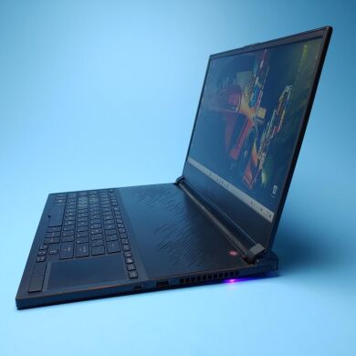 Ігровий ноутбук Asus ROG Zephyrus S GX531GW / 15.6" (1920x1080) IPS / Intel Core i7-8750H (6 (12) ядер по 2.2 - 4.1 GHz) / 16 GB DDR4 / 512 GB SSD / nVidia GeForce RTX 2070 Max-Q, 8 GB GDDR6, 256-bit / WebCam / Win 11 Home Ігровий ноутбук Asus ROG Zephyrus S GX531GW / 15.6" (1920x1080) IPS / Intel Core i7-8750H (6 (12) ядер по 2.2 - 4.1 GHz) / 16 GB DDR4 / 512 GB SSD / nVidia GeForce RTX 2070 Max-Q, 8 GB GDDR6, 256-bit / WebCam / Win 11 Home