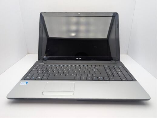 Ноутбук Acer Aspire E1-531 / 15.6" (1366x768) TN / Intel Pentium B960 (2 ядра по 2.2 GHz) / 8 GB DDR3 / 500 GB HDD / Intel HD Graphics / WebCam / DVD-ROM