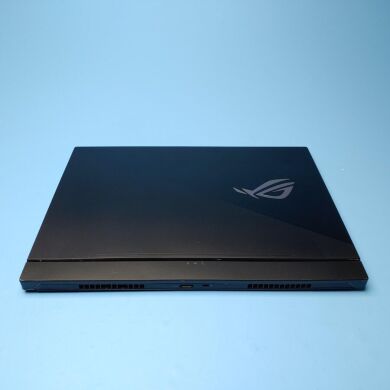 Ігровий ноутбук Asus ROG Zephyrus S GX531GW / 15.6" (1920x1080) IPS / Intel Core i7-8750H (6 (12) ядер по 2.2 - 4.1 GHz) / 16 GB DDR4 / 512 GB SSD / nVidia GeForce RTX 2070 Max-Q, 8 GB GDDR6, 256-bit / WebCam / Win 11 Home Ігровий ноутбук Asus ROG Zephyrus S GX531GW / 15.6" (1920x1080) IPS / Intel Core i7-8750H (6 (12) ядер по 2.2 - 4.1 GHz) / 16 GB DDR4 / 512 GB SSD / nVidia GeForce RTX 2070 Max-Q, 8 GB GDDR6, 256-bit / WebCam / Win 11 Home