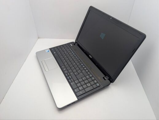 Ноутбук Acer Aspire E1-531 / 15.6" (1366x768) TN / Intel Pentium B960 (2 ядра по 2.2 GHz) / 8 GB DDR3 / 500 GB HDD / Intel HD Graphics / WebCam / DVD-ROM