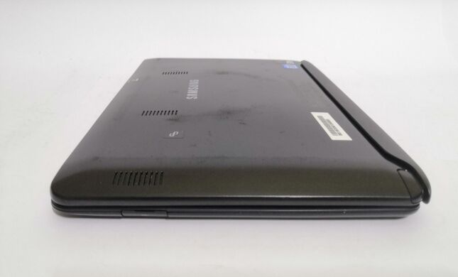 Ноутбук-трансформер Б-класс Samsung ATIV Smart PC Pro 700T / 11.6" (1920x1080) IPS Touch / Intel Core i5-3317U (2 (4) ядра по 1.7 - 2.6 GHz) / 4 GB DDR3 / 128 GB SSD / Intel HD Graphics 4000 / WebCam / Win 10 Pro