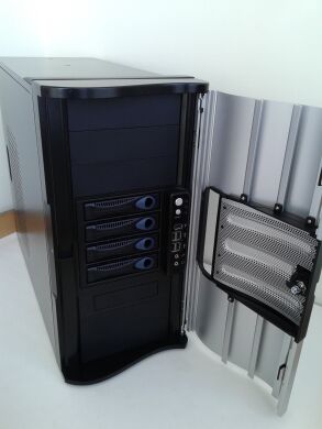Сервер Cooler Master Midi-Tower / Intel Xeon E3-1271 v3 (4 (8) ядра по 3.6 - 4.0 GHz) / 8 GB DDR3 ECC / 1000 GB HDD / 350W