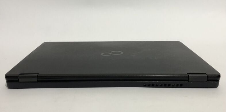 Нетбук Б-клас Fujitsu LifeBook U727 / 12.5" (1920x1080) IPS / Intel Core i5-7200U (2 (4) ядра по 2.5 - 3.1 GHz) / 8 GB DDR4 / 128 GB SSD / Intel HD Graphics 620 / WebCam / Win 10 Pro
