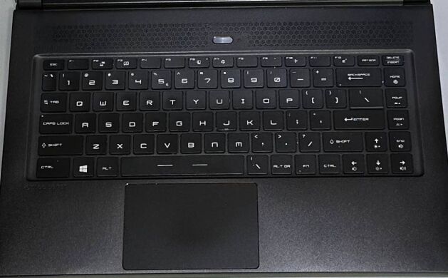 Ігровий ноутбук Б-клас MSI GS65 Stealth Thin 8RF / 15.6" (1920x1080) IPS / Intel Core i7-8750H (6 (12) ядра по 2.2 - 4.1 GHz) / 32 GB DDR4 / 512 GB SSD / nVidia GeForce GTX 1070 Max-Q, 8 GB GDDR5, 256-bit / WebCam / Win 11 Pro