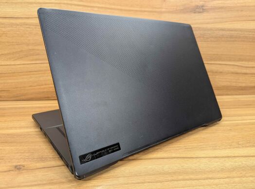 Ігровий ноутбук Б-клас Asus ROG Zephyrus M16 GU603ZW / 16" (1920x1200) IPS / Intel Core i9-12900H (14 (20) ядер по 3.8 - 5.0 GHz) / 16 GB DDR5 / 512 GB SSD / nVidia GeForce RTX 3070 Ti, 8 GB GDDR6X, 256-bit / WebCam / Windows 11