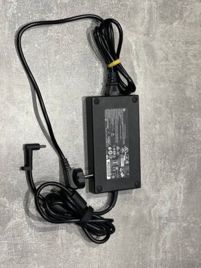 Мобильная рабочая станция HP ZBook 17 G3 / 17.3" (1920x1080) IPS / Intel Core i7-6700HQ (4 (8) ядра по 2.6 - 3.5 GHz) / 16 GB DDR4 / 480 GB SSD / nVidia Quadro M1000M, 2 GB GDDR5, 128-bit / WebCam