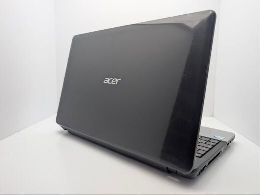 Ноутбук Acer Aspire E1-531 / 15.6" (1366x768) TN / Intel Pentium B960 (2 ядра по 2.2 GHz) / 8 GB DDR3 / 500 GB HDD / Intel HD Graphics / WebCam / DVD-ROM