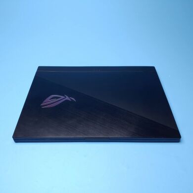 Ігровий ноутбук Asus ROG Zephyrus S GX531GW / 15.6" (1920x1080) IPS / Intel Core i7-8750H (6 (12) ядер по 2.2 - 4.1 GHz) / 16 GB DDR4 / 512 GB SSD / nVidia GeForce RTX 2070 Max-Q, 8 GB GDDR6, 256-bit / WebCam / Win 11 Home Ігровий ноутбук Asus ROG Zephyrus S GX531GW / 15.6" (1920x1080) IPS / Intel Core i7-8750H (6 (12) ядер по 2.2 - 4.1 GHz) / 16 GB DDR4 / 512 GB SSD / nVidia GeForce RTX 2070 Max-Q, 8 GB GDDR6, 256-bit / WebCam / Win 11 Home