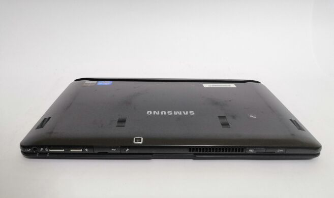 Ноутбук-трансформер Б-класс Samsung ATIV Smart PC Pro 700T / 11.6" (1920x1080) IPS Touch / Intel Core i5-3317U (2 (4) ядра по 1.7 - 2.6 GHz) / 4 GB DDR3 / 128 GB SSD / Intel HD Graphics 4000 / WebCam / Win 10 Pro