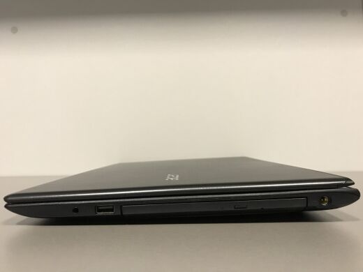 Acer Aspire E5-575G-73AA / 15.6" (1920x1080) / Intel Core i7-7500U (2(4) ядра по 2.70-3.50GHz) / 8GB DDR4 / 500 GB HDD / nVidia GeForce 940MX, 4 GB GDDR5, 64-bit