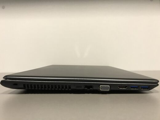 Acer Aspire E5-575G-73AA / 15.6" (1920x1080) / Intel Core i7-7500U (2(4) ядра по 2.70-3.50GHz) / 8GB DDR4 / 500 GB HDD / nVidia GeForce 940MX, 4 GB GDDR5, 64-bit