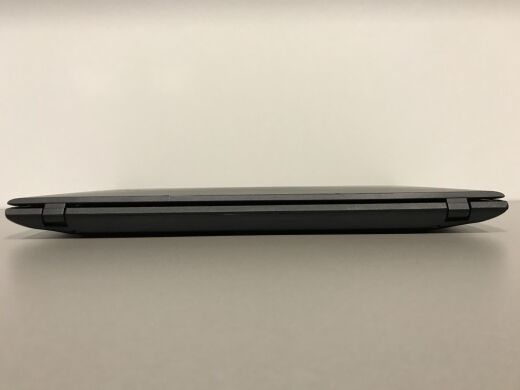Acer Aspire E5-575G-73AA / 15.6" (1920x1080) / Intel Core i7-7500U (2(4) ядра по 2.70-3.50GHz) / 8GB DDR4 / 500 GB HDD / nVidia GeForce 940MX, 4 GB GDDR5, 64-bit