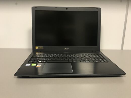 Acer Aspire E5-575G-73AA / 15.6" (1920x1080) / Intel Core i7-7500U (2(4) ядра по 2.70-3.50GHz) / 8GB DDR4 / 500 GB HDD / nVidia GeForce 940MX, 4 GB GDDR5, 64-bit