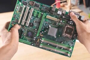 Есть ли разница между дешёвыми и дорогими материнскими платами &mdash; полный разбор