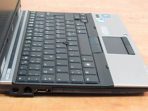 HP EliteBook 2540p / 12.1'' / 1280x800 / Intel Core i5-540M (2 (4) ядра по 2.53GHz) / 8 GB DDR3 / 500 GB HDD / web-cam