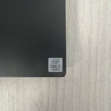 Ігровий ноутбук Б-клас Razer Blade 15 RZ09-0328 / 15.6" (3840x2160) IPS / Intel Core i7-10750H (6 (12) ядер по 2.6 - 5.0 GHz) / 16 GB DDR4 / 512 GB SSD NVMe / nVidia GeForce RTX 2070 Max-Q, 8 GB GDDR6, 256-bit / WebCam