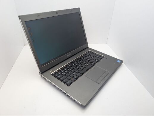 Ігровий ноутбук Dell Vostro 3560 / 15.6" (1920x1080) IPS / Intel Core i7-3632QM (4 (8) ядра по 2.2 - 3.2 GHz) / 8 GB DDR3 / 240 GB SSD / AMD Radeon HD 6700M, 2 GB DDR3, 128-bit / WebCam