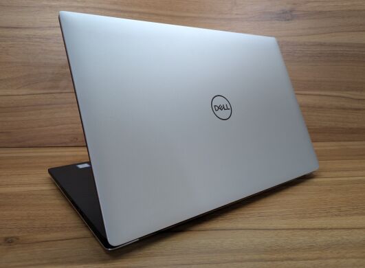 Игровой ноутбук Dell XPS 15 7590 / 15.6" (3840x2160) IPS / Intel Core i7-9750H (6 (12) ядер по 2.6 - 4.5 GHz) / 16 GB DDR4 / 512 GB SSD / nVidia GeForce GTX 1650, 4 GB GDDR6, 128-bit / WebCam / HDMI / Windows 10