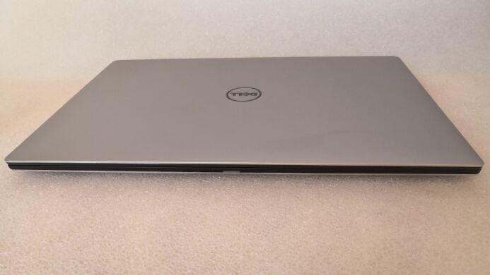 Игровой ноутбук Dell Xps 15 9560 / 15.6" (3840х2160) Touch IPS / Intel Core i7-7700HQ (4 (8) ядра по 2.8 - 3.8 GHz) / 16 GB DDR4 / 256 GB SSD / nVidia GeForce GTX 1050, 2 GB GDDR5, 128-bit / WebCam