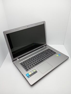 Ігровий ноутбук Lenovo Ideapad Z710 / 17.3" (1600х900) TN / Intel Core i7-4700MQ (4 (8) ядра по 2.4 - 3.4 GHz) / 8 GB DDR3 / 1000 GB HDD / nVidia GeForce GTX 745M, 2 GB GDDR3, 128-bit / WebCam