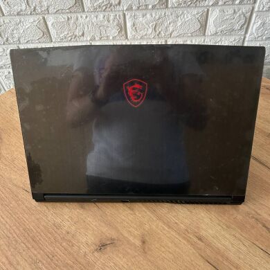 Игровой ноутбук Б-класс MSI GF63 Thin 10SC / 15.6" (1920x1080) IPS / Intel Core i5-10500H (6 (12) ядер по 2.5 - 4.5 GHz) / 16 GB DDR4 / 256 GB SSD / nVidia GeForce GTX 1650 Max-Q, 4 GB GDDR6, 128-bit / WebCam