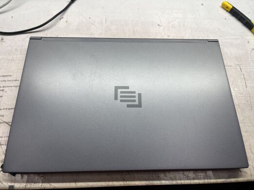 Игровой ультрабук Б-класс Maingear Vector Pro MG-VCP15l-3070 / 15.6" (1920x1080) IPS / Intel Core i7-11800H (8 (16) ядер по 2.3 - 4.6 GHz) / 32 GB DDR4 / 960 GB SSD / nVidia GeForce RTX 3070, 8 GB GDDR6, 256-bit / WebCam 