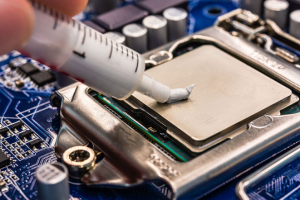 Как правильно чистить систему охлаждения и когда менять термопасту