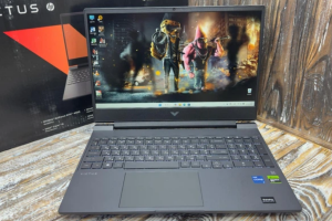 Купить б/у ноутбук HP Victus в Украине