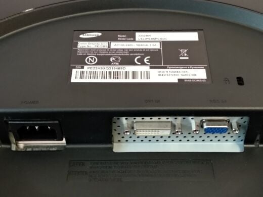 Монитор Samsung SyncMaster 2232BW / 22" (1680x1050) TN / DVI, VGA